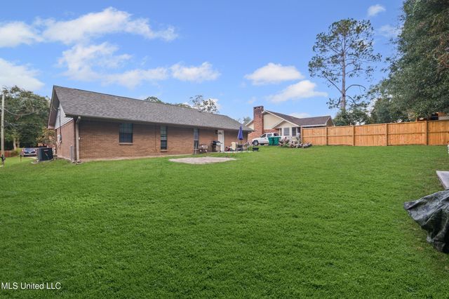 12433 Red Fox Drive, Gulfport, MS 39503