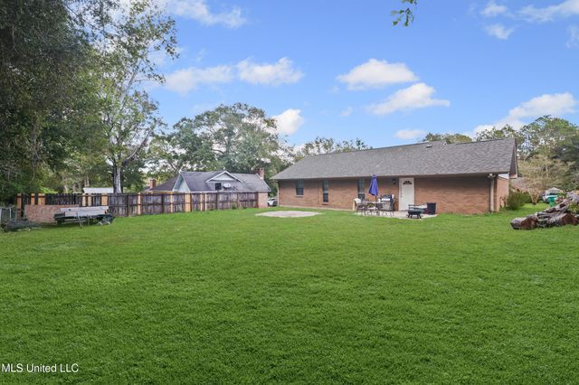 12433 Red Fox Drive, Gulfport, MS 39503