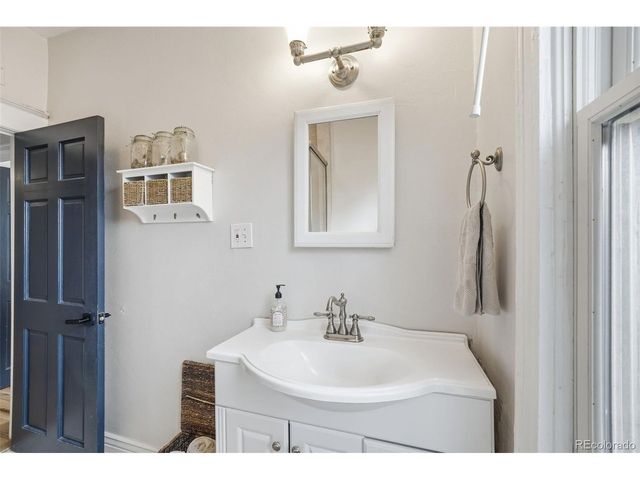 2121 E 16th Ave, Denver, CO 80206
