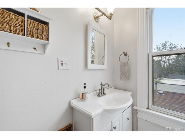 2121 E 16th Ave, Denver, CO 80206
