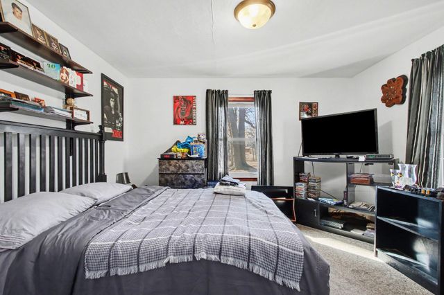 1670 W 61st Place, Merrillville, IN 46410