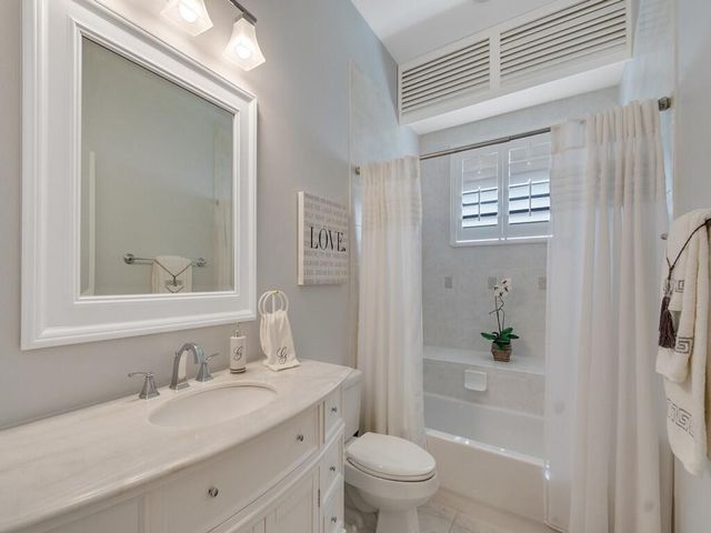 6566 35th Place, Vero Beach, FL 32966