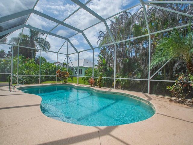 6566 35th Place, Vero Beach, FL 32966