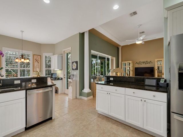 6566 35th Place, Vero Beach, FL 32966