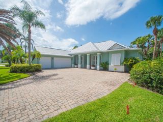 6566 35th Place, Vero Beach, FL 32966