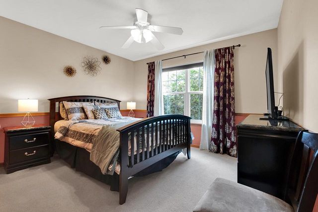 2905 Tanglewood DRIVE, Waukesha, WI 53189