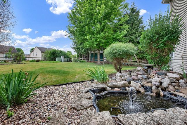 2905 Tanglewood DRIVE, Waukesha, WI 53189