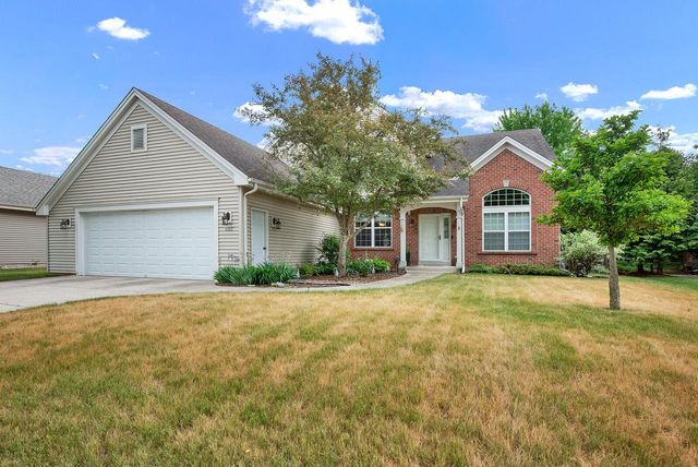 2905 Tanglewood DRIVE, Waukesha, WI 53189
