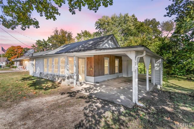 405 Pleasant Street, Jerseyville, IL 62052