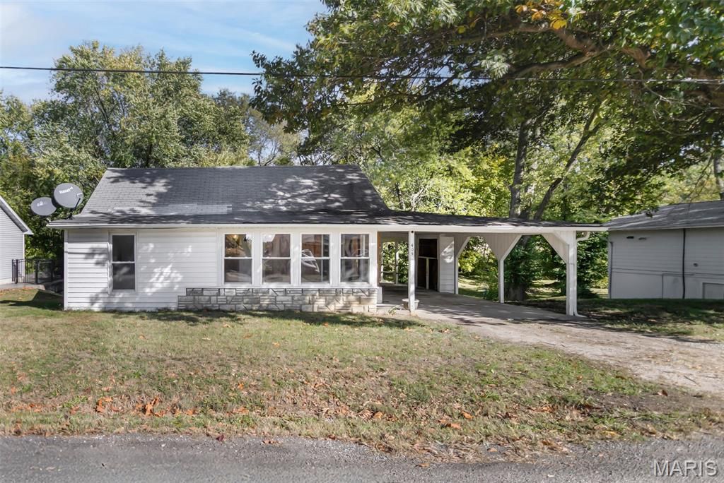405 Pleasant Street, Jerseyville, IL 62052