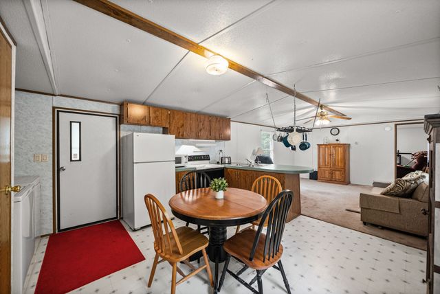 206 Boat Dock Rd, Dover, TN 37058