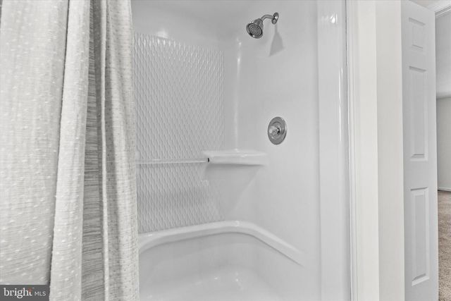 6551 BAYWOOD DR, Harrisburg, PA 17111