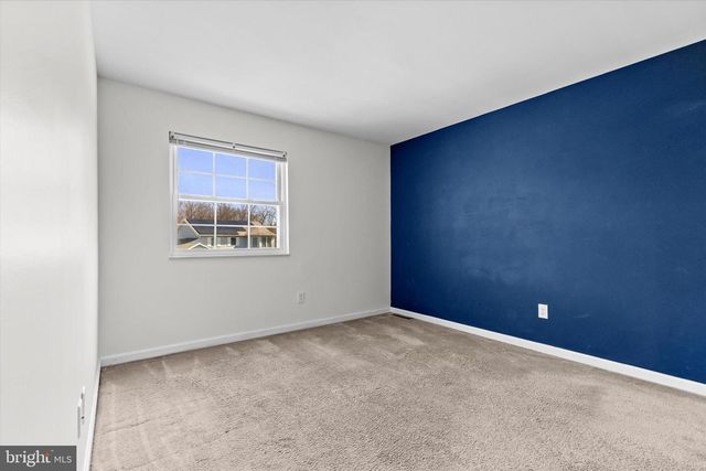 6551 BAYWOOD DR, Harrisburg, PA 17111