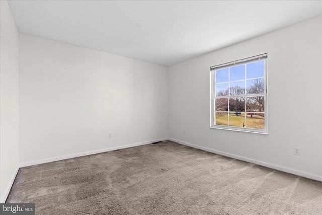 6551 BAYWOOD DR, Harrisburg, PA 17111