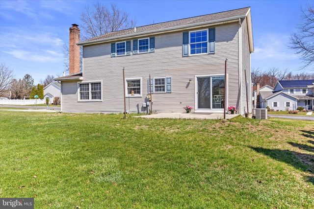 6551 BAYWOOD DR, Harrisburg, PA 17111