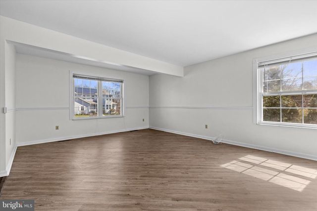 6551 BAYWOOD DR, Harrisburg, PA 17111