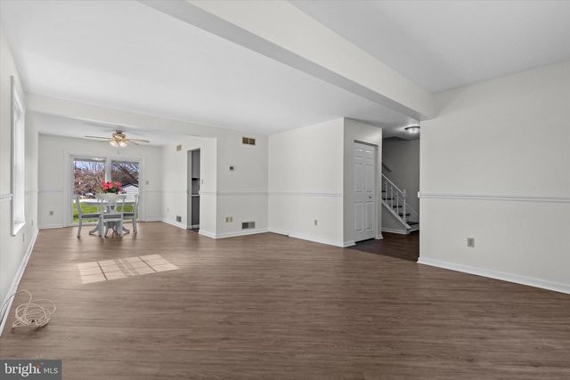 6551 BAYWOOD DR, Harrisburg, PA 17111