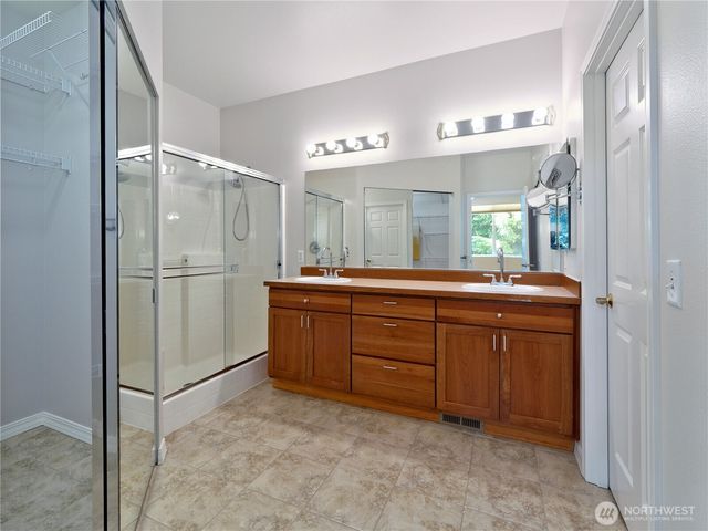 11706 239th Avenue NE, Redmond, WA 98053
