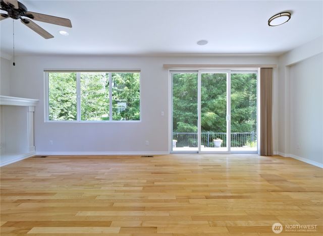 11706 239th Avenue NE, Redmond, WA 98053