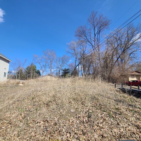 1104 Mackubin Street, Saint Paul, MN 55117