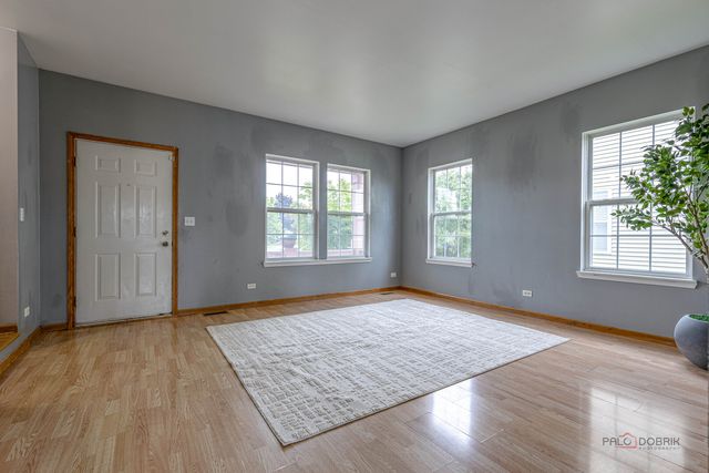 357 W WATERBURY Drive, Round Lake, IL 60073