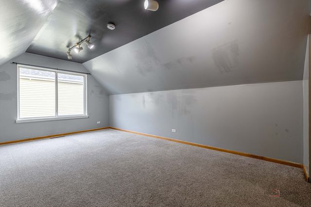357 W WATERBURY Drive, Round Lake, IL 60073