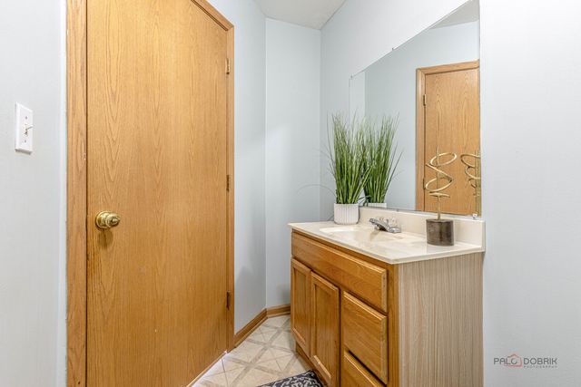 357 W WATERBURY Drive, Round Lake, IL 60073