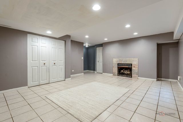357 W WATERBURY Drive, Round Lake, IL 60073