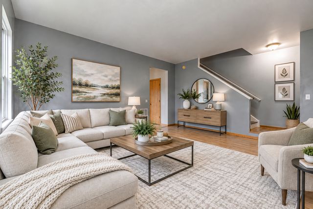 357 W WATERBURY Drive, Round Lake, IL 60073