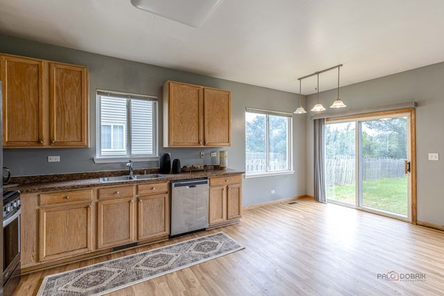 357 W WATERBURY Drive, Round Lake, IL 60073