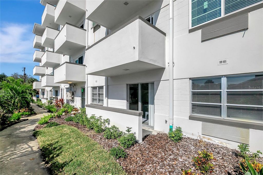 Image 30 of property listing at 406 S CEDAR AVENUE 104, Tampa, FL 33606