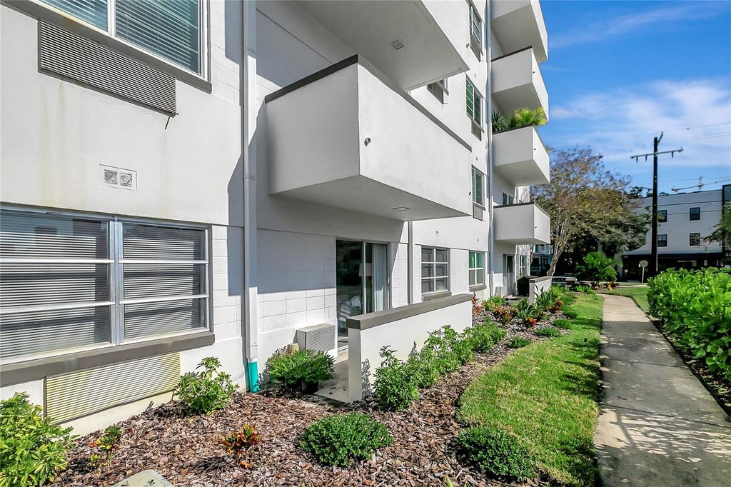 Image 31 of property listing at 406 S CEDAR AVENUE 104, Tampa, FL 33606