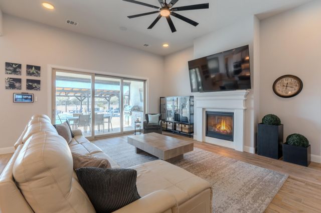 2111 Myrtle Manor Lane, Katy, TX 77493