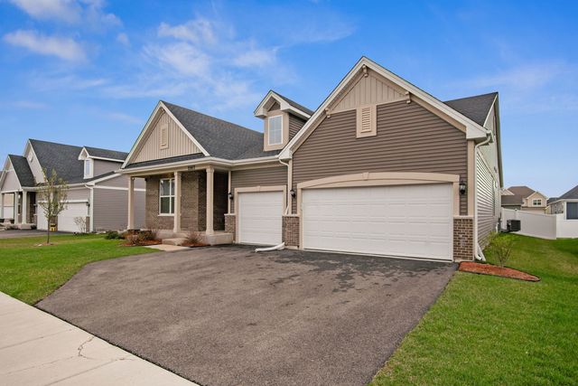 1167 Slade Road, South Elgin, IL 60177