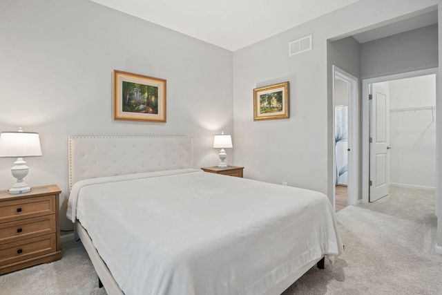 1167 Slade Road, South Elgin, IL 60177