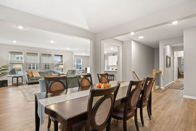 1167 Slade Road, South Elgin, IL 60177