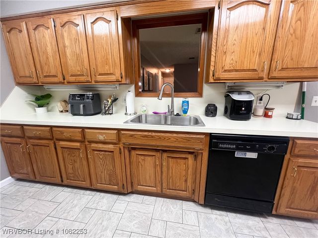 801 Northview Drive, Van Buren, AR 72956