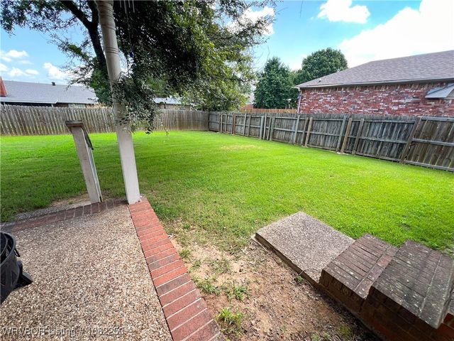 801 Northview Drive, Van Buren, AR 72956