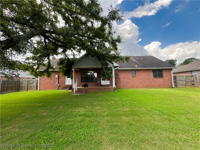 801 Northview Drive, Van Buren, AR 72956