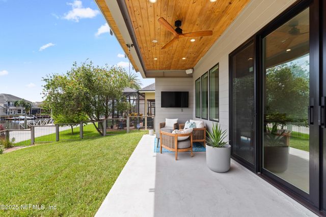 11050 HARBOR CAY Court, Jacksonville, FL 32225