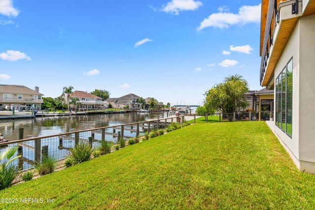 11050 HARBOR CAY Court, Jacksonville, FL 32225