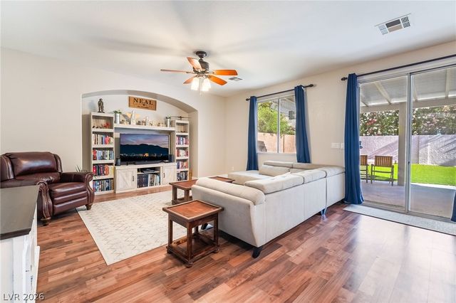 4916 Soaring Springs Avenue, Las Vegas, NV 89131