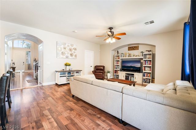4916 Soaring Springs Avenue, Las Vegas, NV 89131
