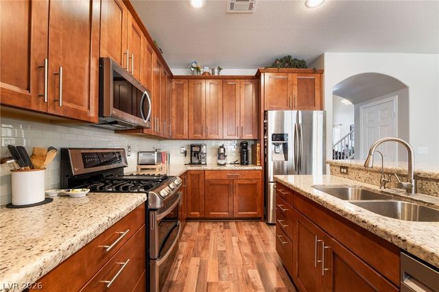 4916 Soaring Springs Avenue, Las Vegas, NV 89131