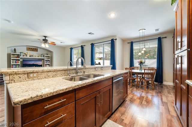 4916 Soaring Springs Avenue, Las Vegas, NV 89131