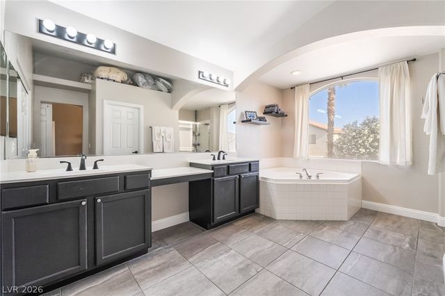 4916 Soaring Springs Avenue, Las Vegas, NV 89131
