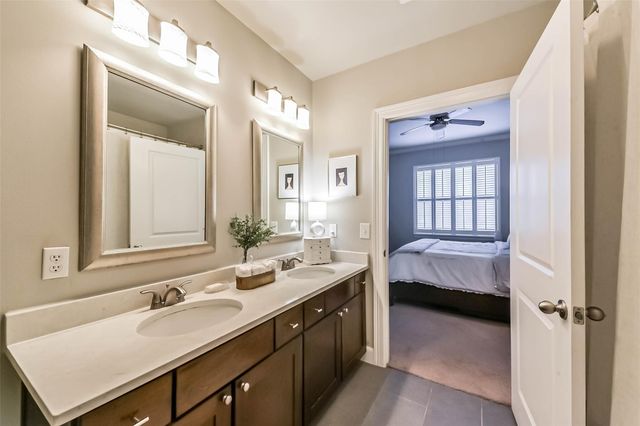 300 St Joseph Parkway 103, Houston, TX 77002