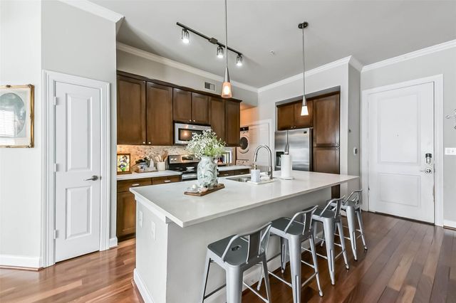 300 St Joseph Parkway 103, Houston, TX 77002