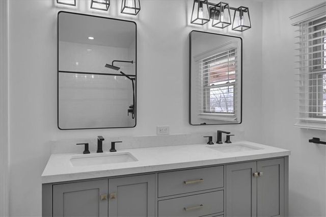 2511 S 14th Street, Leavenworth, KS 66048