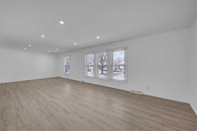 2511 S 14th Street, Leavenworth, KS 66048